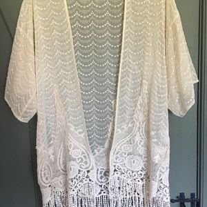Taylor & Sage cream lace shaw